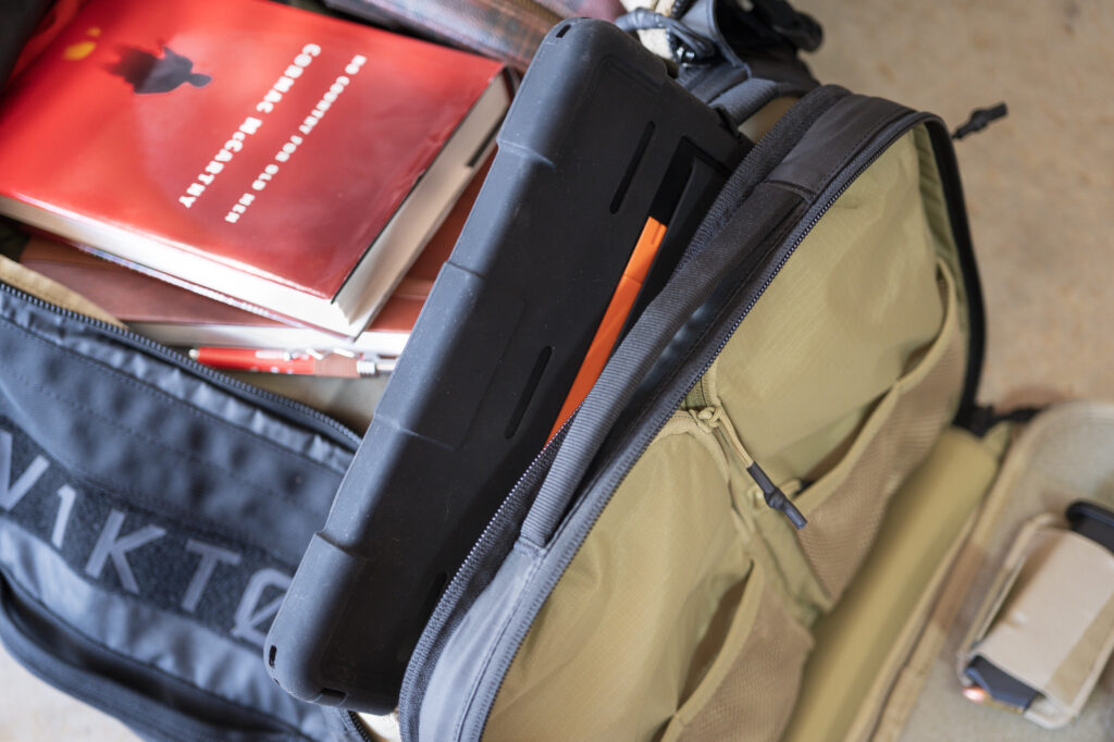 Bag displaying the tablet storage area